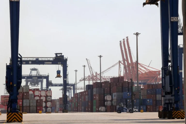 “موانئ السعودية” تبرم شراكة استثمارية مع CMA CGM الفرنسية لتطوير محطة الحاويات الرابعة بميناء جدة الإسلامي بـ 1.6 مليار ريال موانئ السعودية