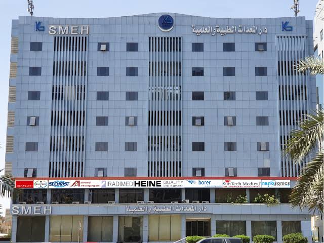 رحلة “دار المعدات”: من مؤسسة توريد تقليدية إلى عملاق مدرج بمحفظة مليارية دار المعدات